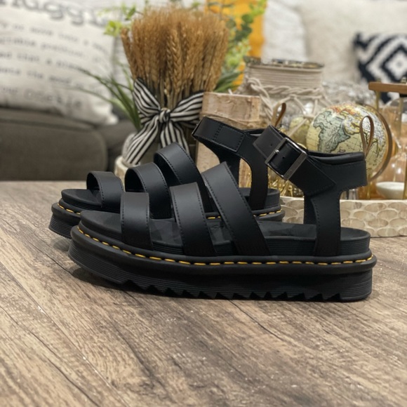🆕 Dr. Martens Women's Vegan Leather Blaire Sandal Black - Picture 5 of 16